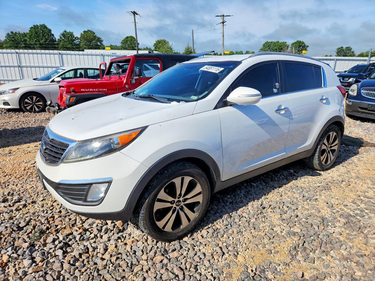 Salvage Kia Sportage Image