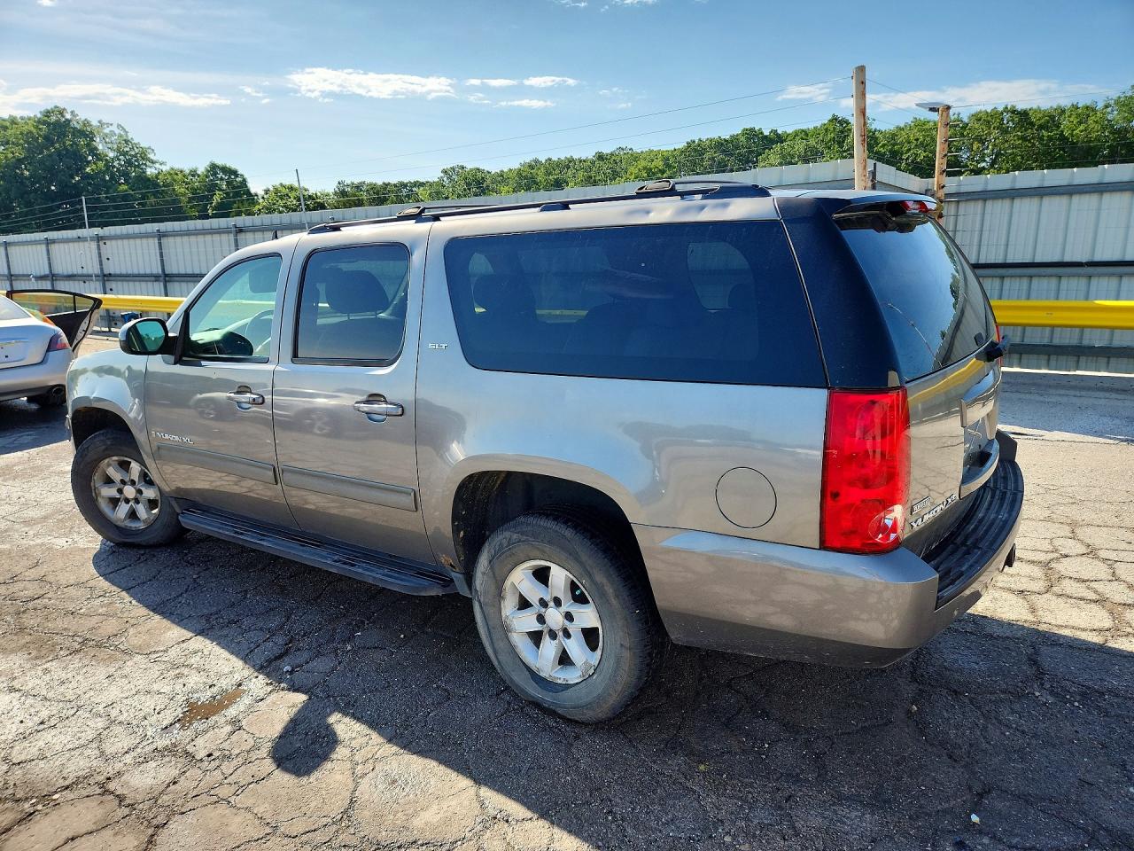 GMC Yukon K1500 Slt