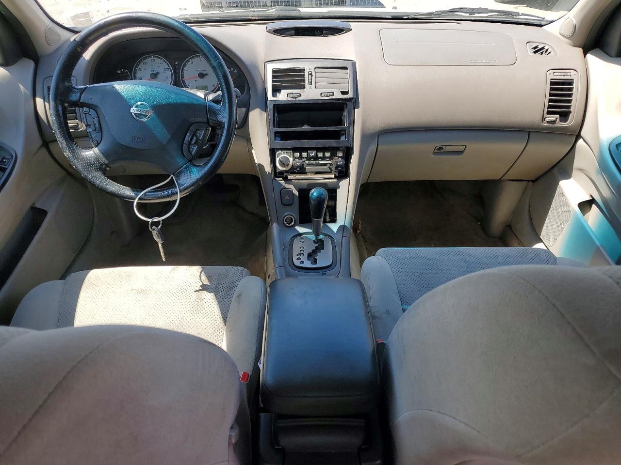 Nissan Maxima Gxe