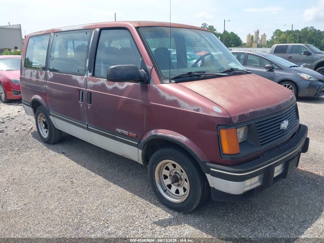Salvage Chevrolet Astro Image