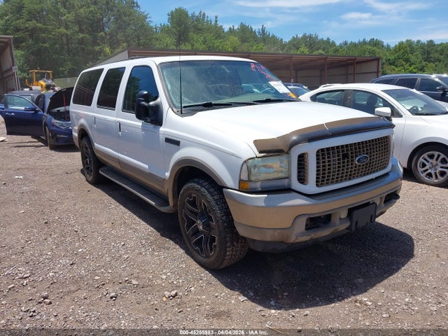 Salvage Ford Excursion Image