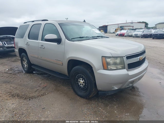 Salvage Chevrolet Tahoe Image