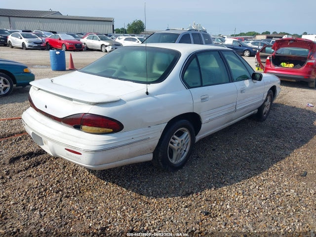 Pontiac Bonneville Se