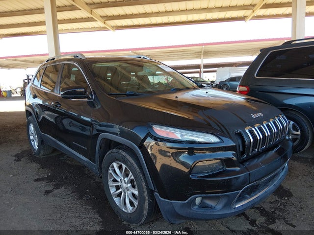 Salvage Jeep Cherokee Image