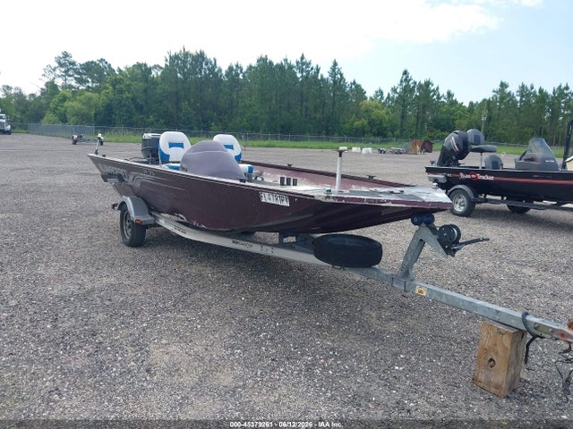 Salvage Alumacraft Other Image