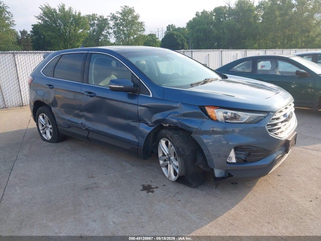 Salvage Ford Edge Image