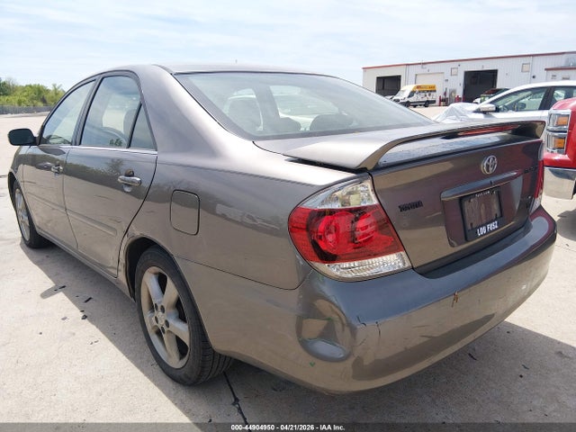 Toyota Camry Se V6