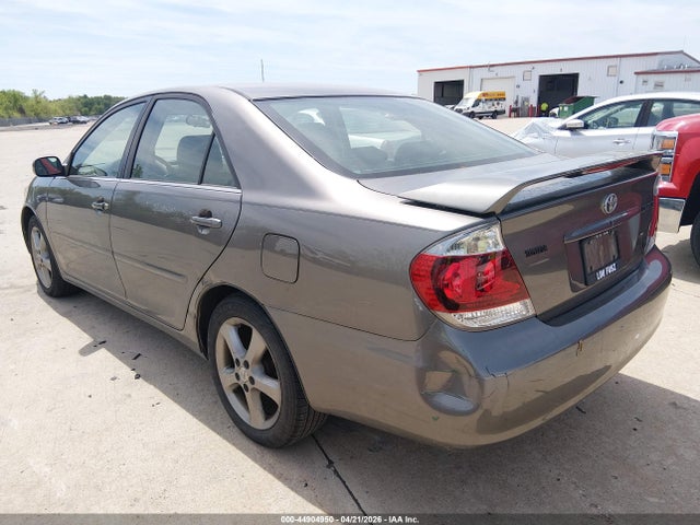 Toyota Camry Se V6