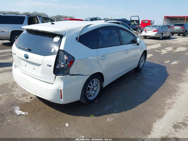 Toyota Prius v Two
