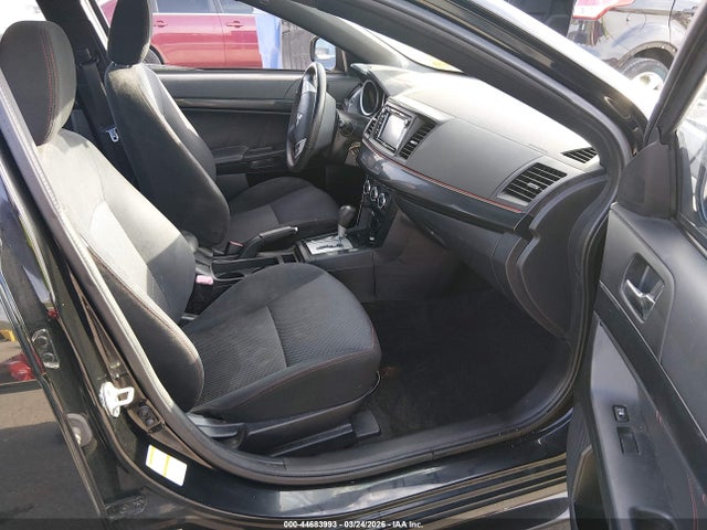 Mitsubishi Lancer Le