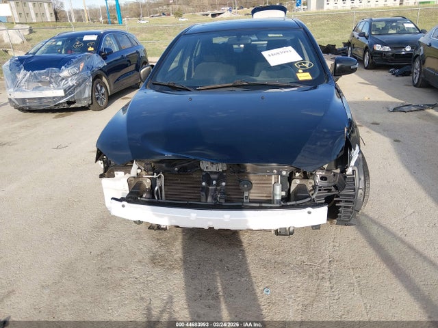 Mitsubishi Lancer Le