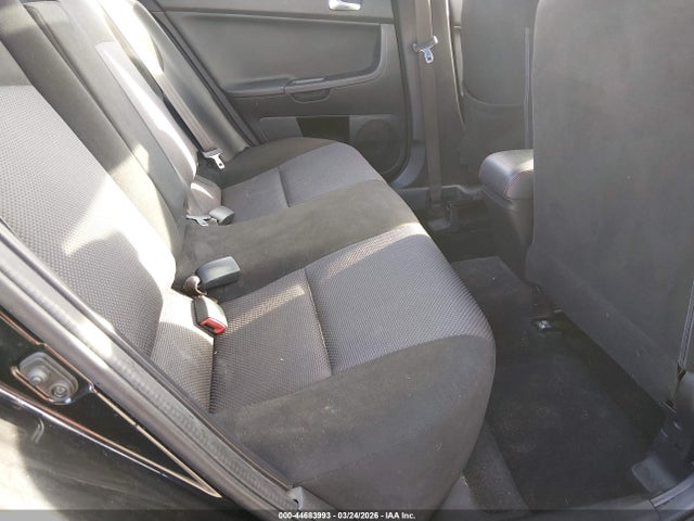 Mitsubishi Lancer Le