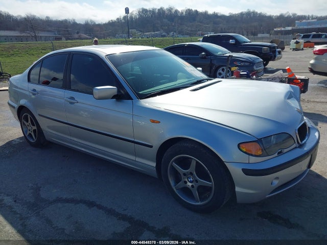 Salvage BMW 3 Series Image