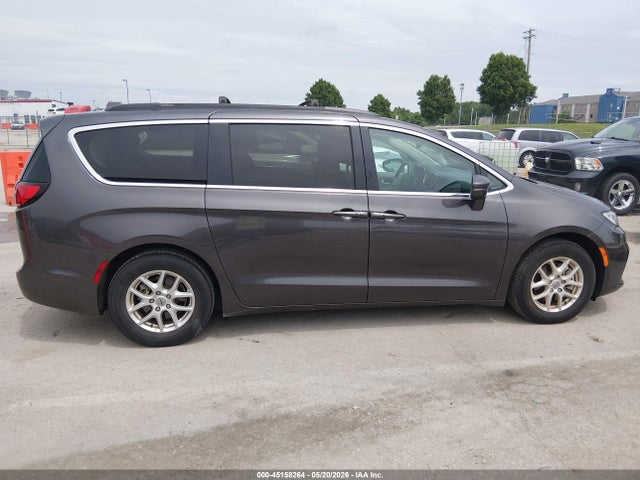 Chrysler Pacifica Touring L