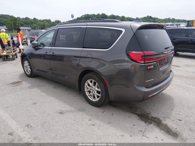 Chrysler Pacifica Touring L
