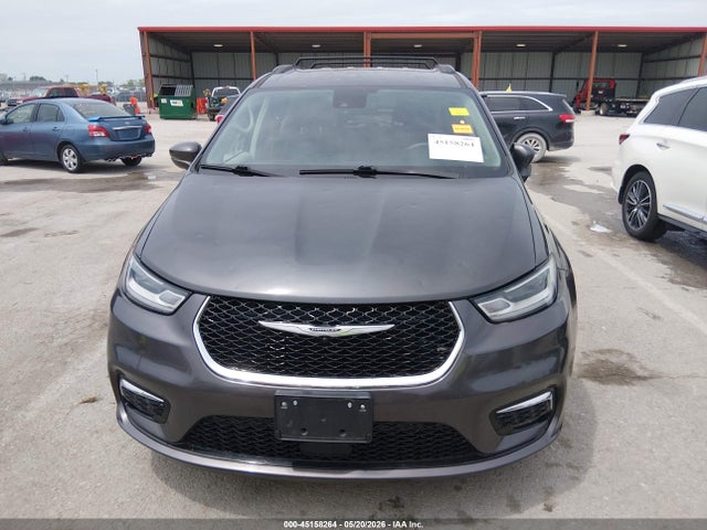 Chrysler Pacifica Touring L