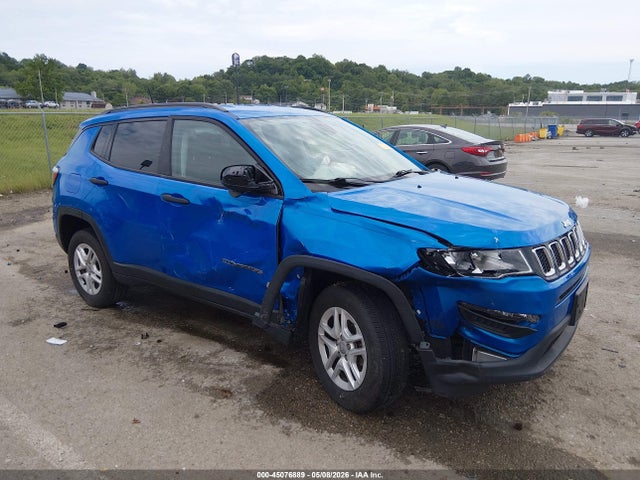 Salvage Jeep Compass Image