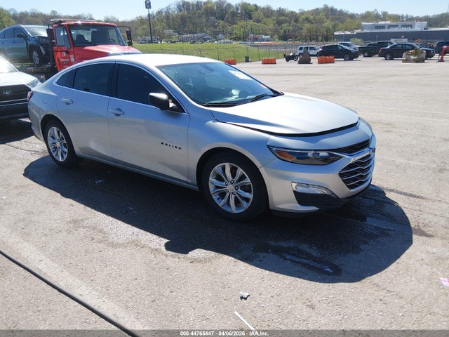 Salvage Chevrolet Malibu Image