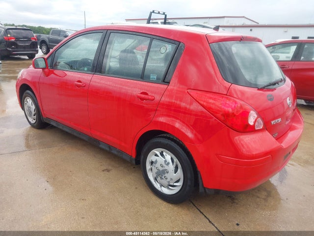 Nissan Versa 1.8 S