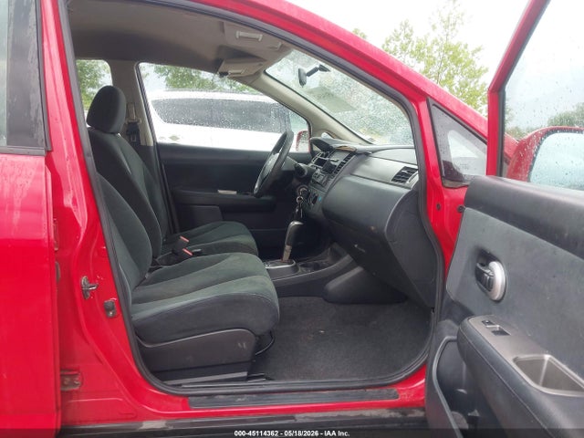 Nissan Versa 1.8 S