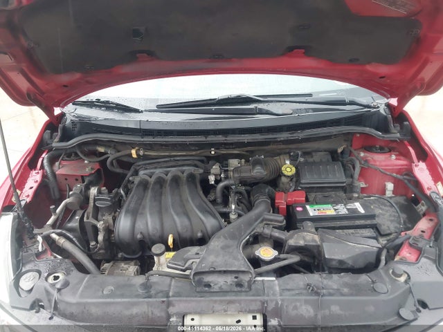 Nissan Versa 1.8 S