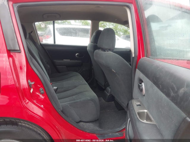 Nissan Versa 1.8 S