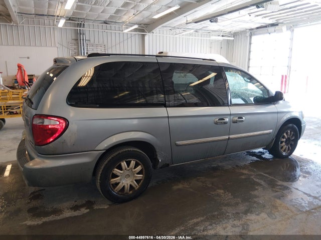 Chrysler Town & Country Touring