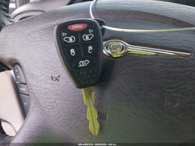 Chrysler Town & Country Touring