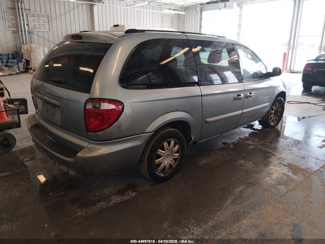Chrysler Town & Country Touring