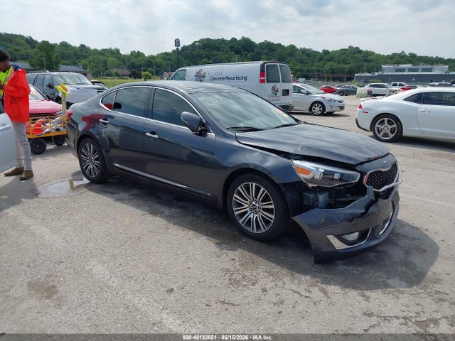 Salvage Kia Cadenza Image