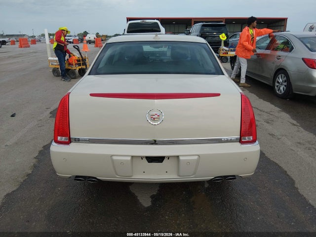 Cadillac DTS Premium Collection