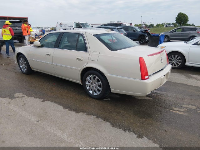 Cadillac DTS Premium Collection