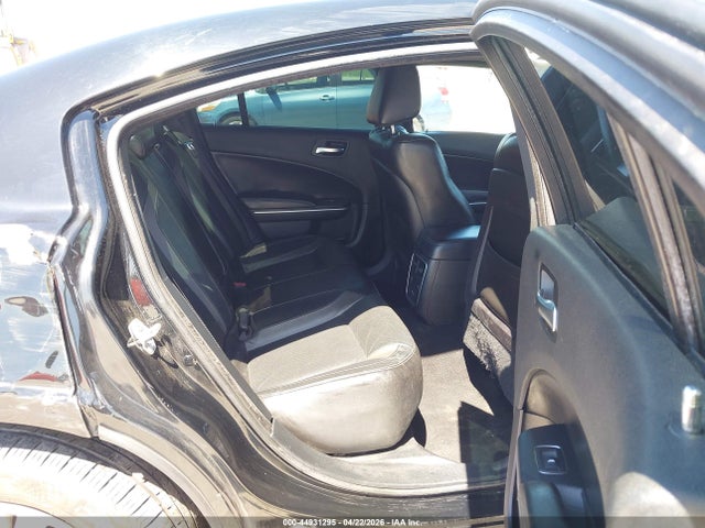 Dodge Charger Sxt Rwd