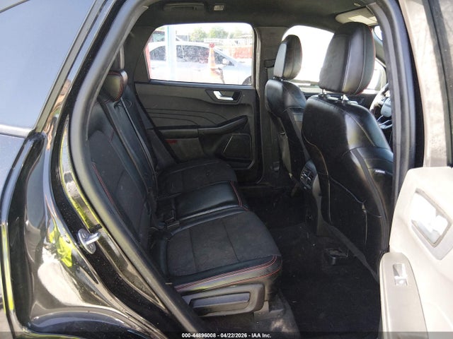 Ford Escape St-line