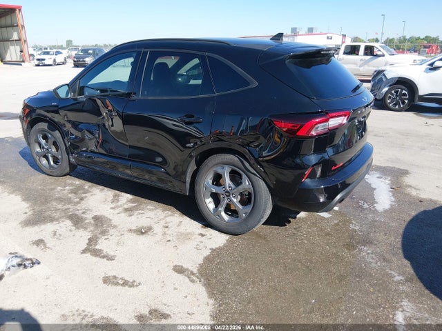Ford Escape St-line