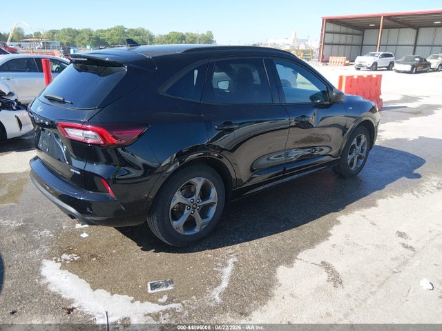 Ford Escape St-line