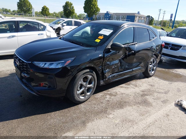 Ford Escape St-line