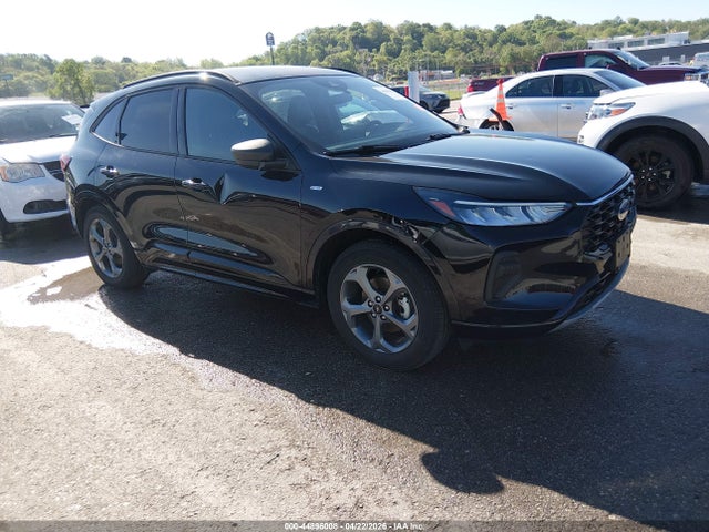 Salvage Ford Escape Image