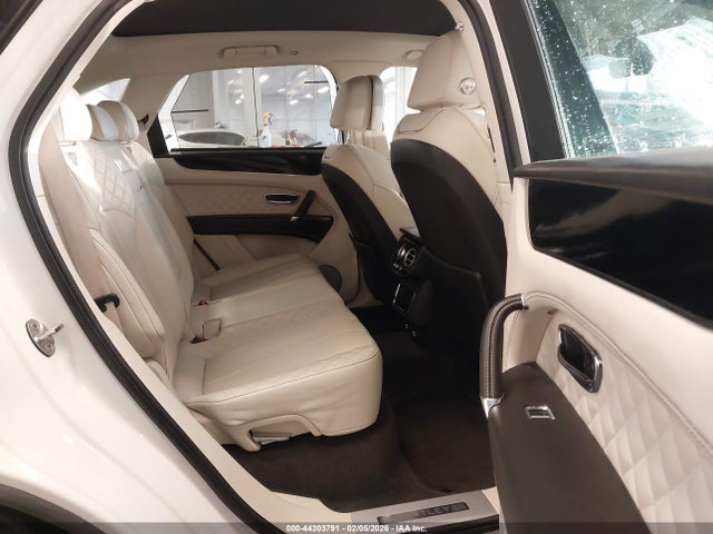 Bentley Bentayga V8