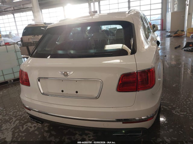 Bentley Bentayga V8