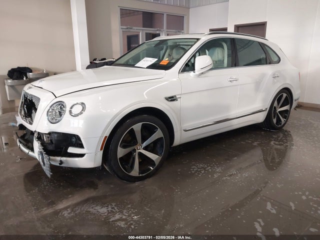 Bentley Bentayga V8