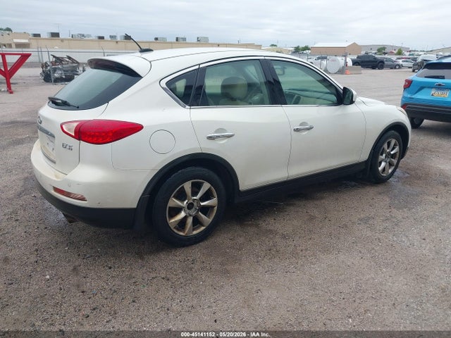 INFINITI Ex Journey