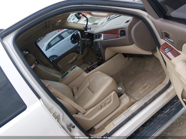 Chevrolet Suburban 1500 Ltz
