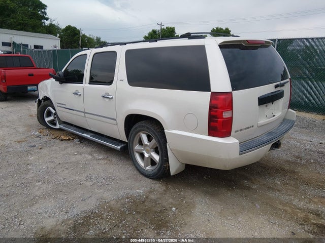 Chevrolet Suburban 1500 Ltz