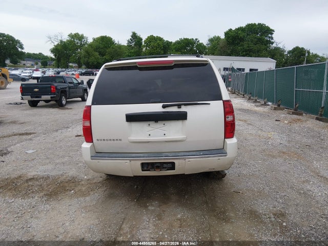 Chevrolet Suburban 1500 Ltz