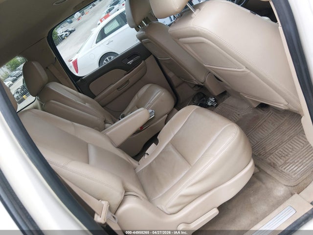 Chevrolet Suburban 1500 Ltz
