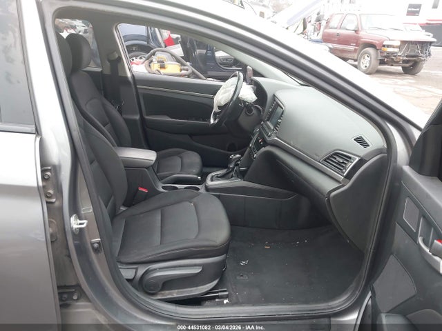 Hyundai ELANTRA Value Edition