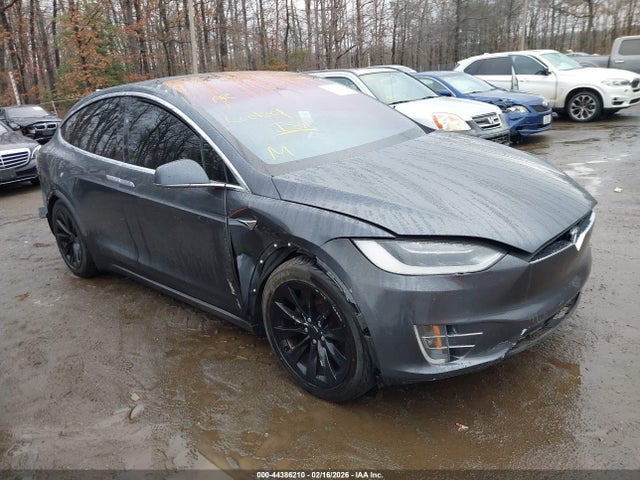 Salvage Tesla Model X Image