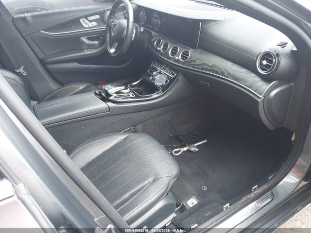 Mercedes-Benz E-Class 4matic