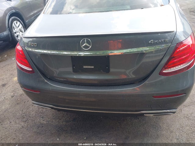 Mercedes-Benz E-Class 4matic